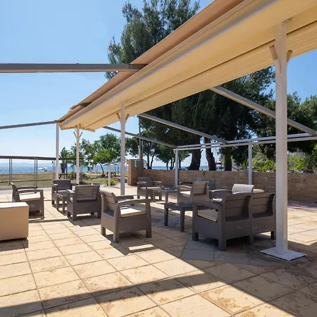 Jolandas Suites Toroni Exterior photo