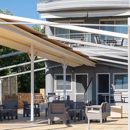 Jolandas Suites Toroni Exterior photo